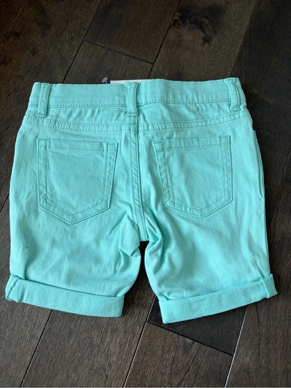 NWT The Children's Place Mint Green Girls' Roll-Cuff Shorts size 4